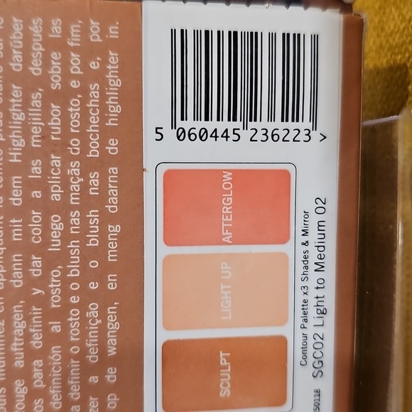 MODELS OWN Sculpt & Glow Contour Highlighter Palette NIB 02 Light to Medium - Picture 8 of 8